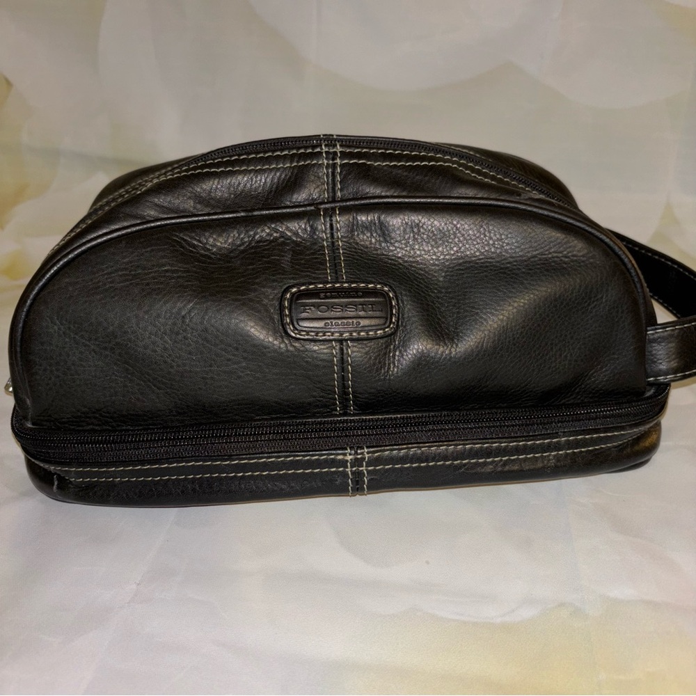 Vintage FOSSIL Black Genuine Leather  Dopp Kit Toiletry Shave Kit Travel Bag